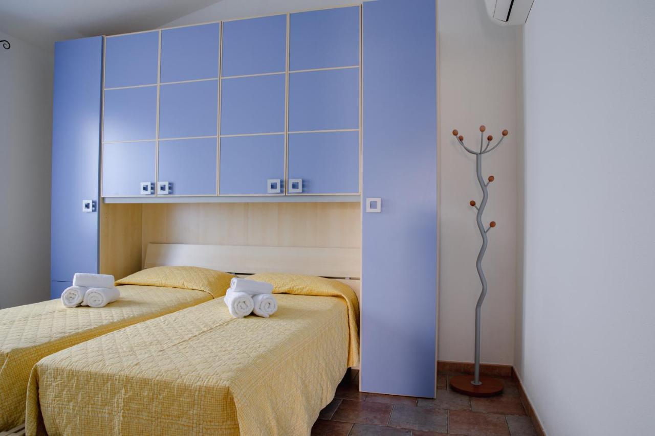 타나우넬라 Le Residenze Di Baia Sant'Anna 빌라 외부 사진