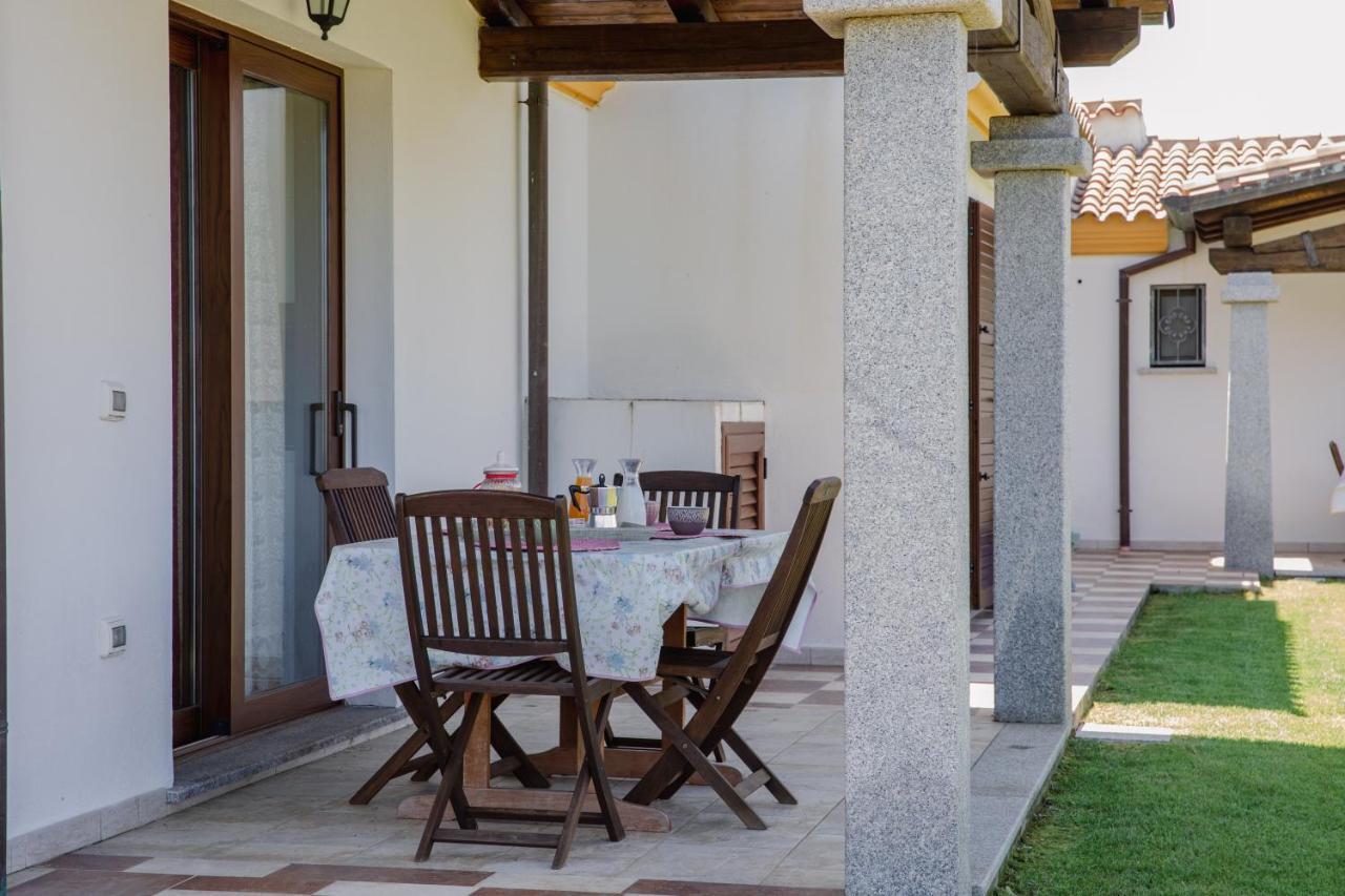 타나우넬라 Le Residenze Di Baia Sant'Anna 빌라 외부 사진