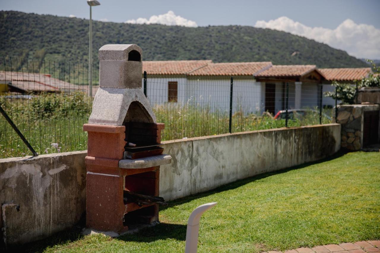 타나우넬라 Le Residenze Di Baia Sant'Anna 빌라 외부 사진