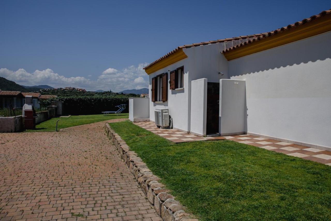 타나우넬라 Le Residenze Di Baia Sant'Anna 빌라 외부 사진