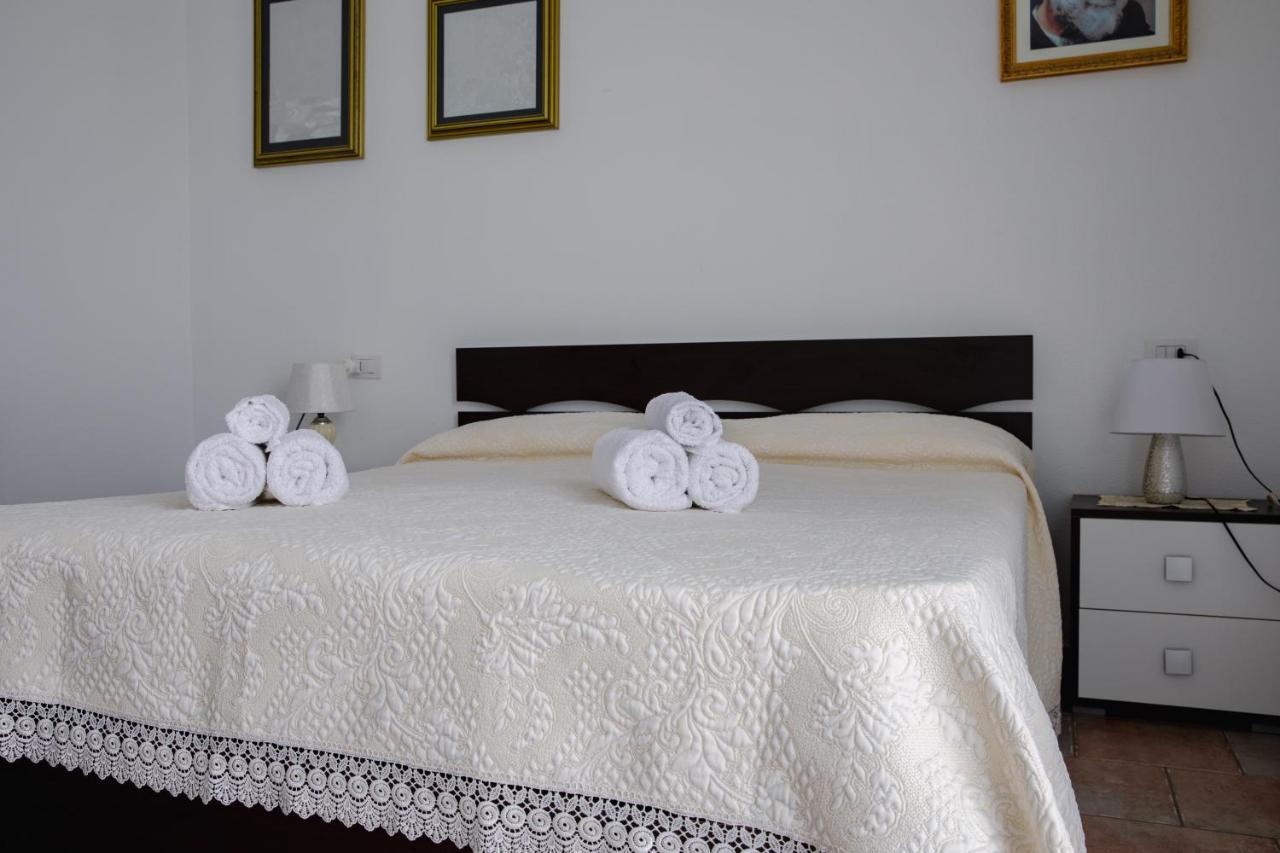 타나우넬라 Le Residenze Di Baia Sant'Anna 빌라 외부 사진